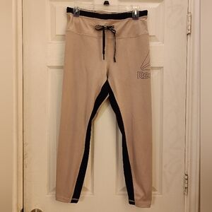 Reebok Beige and Black Leggings Set (1/2)